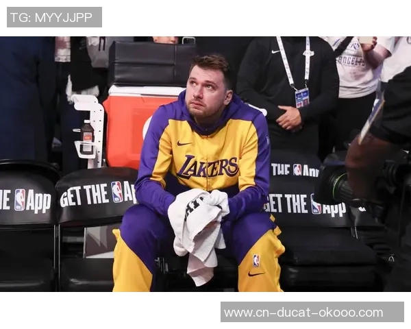 战绩崩盘 未来透支 东契奇买卖余震撕裂独行侠